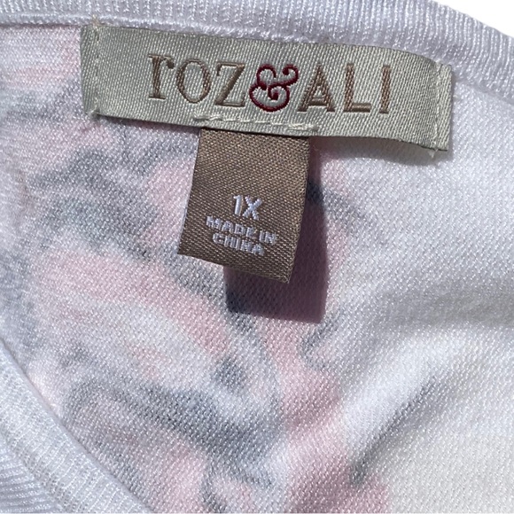 Roz & Ali Pink Floral Cold Shoulder 3/4 Sleeve V Neck Light Sweater Top 1X EUC - Picture 4 of 6